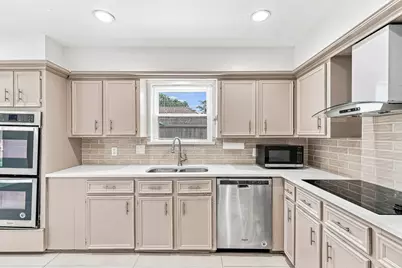 1135 Trowbridge Drive, Houston, TX 77062 - Photo 7