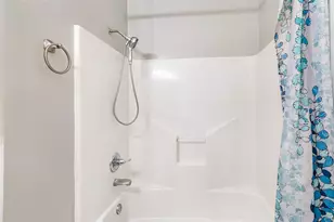 7507 Omaha Dr, Baytown, TX 77521 - Photo 15