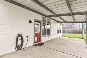 7507 Omaha Dr, Baytown, TX 77521 - Photo 7