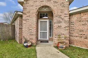 7507 Omaha Dr, Baytown, TX 77521 - Photo 11