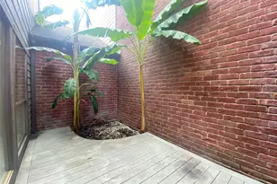 7447 Cambridge St, Houston, TX 77054 - Photo 9