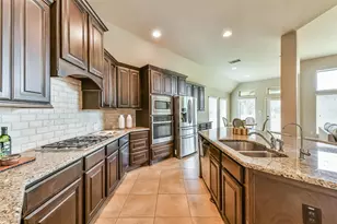 4039 N Creekmont Dr, Fresno, TX 77545 - Photo 37
