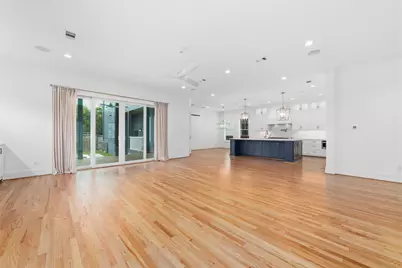 319 E 26th Street, Houston, TX 77008 - Photo 13