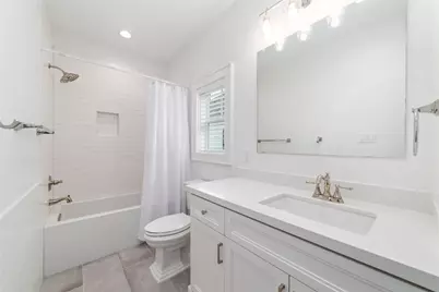 319 E 26th Street, Houston, TX 77008 - Photo 47