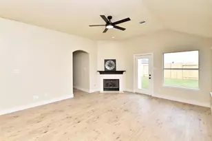 7715 Butler Lakes Ct, Rosenberg, TX 77469 - Photo 5