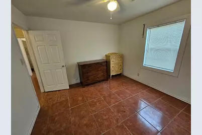 1013 W Snyder Street, Alvin, TX 77511 - Photo 15