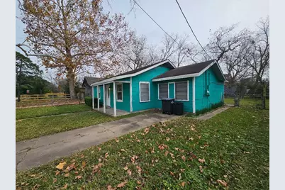 1013 W Snyder Street, Alvin, TX 77511 - Photo 3