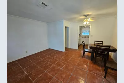 1013 W Snyder Street, Alvin, TX 77511 - Photo 5