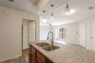 2402 Sycamore Ave, Huntsville, TX 77340 - Photo 17