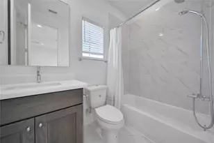 2705 Maxroy St, Houston, TX 77007 - Photo 29