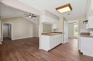 3120 Royal St, Baytown, TX 77521 - Photo 17