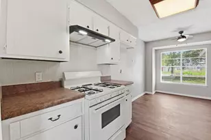 3120 Royal St, Baytown, TX 77521 - Photo 21