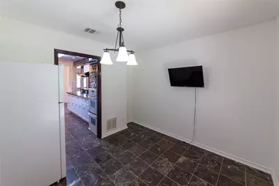 8826 Roos Road, Houston, TX 77036 - Photo 11
