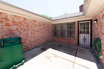 8826 Roos Road, Houston, TX 77036 - Photo 35