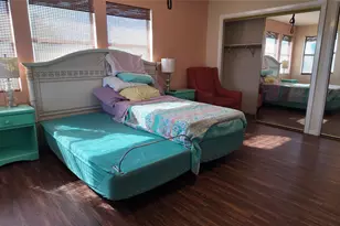 1126 W Canal Dr, Crystal Beach, TX 77650 - Photo 9