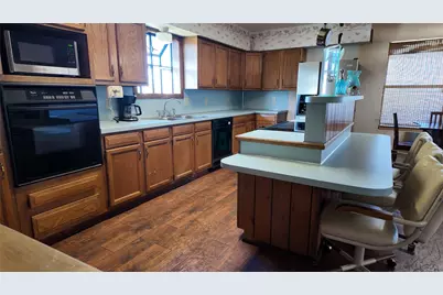 1126 W Canal Drive, Crystal Beach, TX 77650 - Photo 7