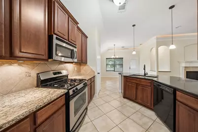 7019 Pleasure Lake Drive, Willis, TX 77318 - Photo 15