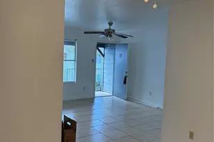 7200 Clarewood Dr, Houston, TX 77036 - Photo 9