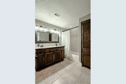 908 Sam Houston Avenue, Huntsville, TX 77320 - Photo 13