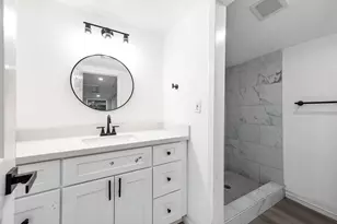 4356#A Phlox St St, Houston, TX 77051 - Photo 17