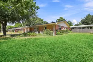 10402 Shadow Wood Dr, Houston, TX 77043 - Photo 3