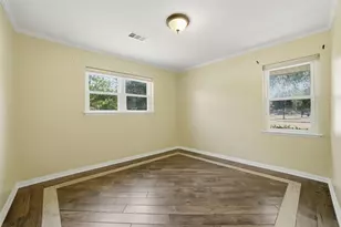 10402 Shadow Wood Dr, Houston, TX 77043 - Photo 17