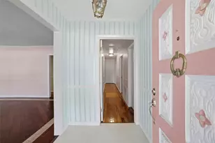 10402 Shadow Wood Dr, Houston, TX 77043 - Photo 5