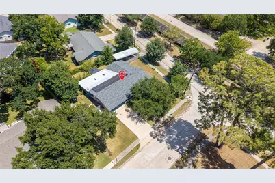 10402 Shadow Wood Drive, Houston, TX 77043 - Photo 31