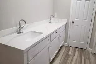 9122 Chesney Downs Dr, Houston, TX 77083 - Photo 21