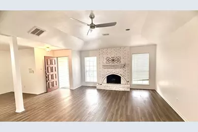 16354 Villaret Drive, Houston, TX 77083 - Photo 7