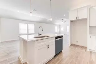 13214 Hayden Peak, Iowa Colony, TX 77583 - Photo 15