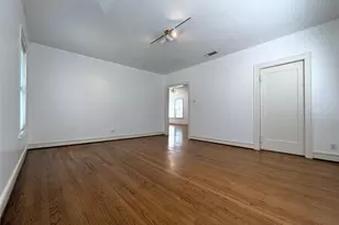 2311 Wroxton Rd, Houston, TX 77005 - Photo 9