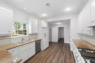 3734 Sweetbriar Dr, Pasadena, TX 77505 - Photo 15