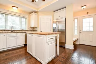 411 S Mechanic St, El Campo, TX 77437 - Photo 11
