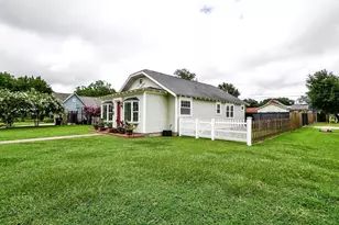 411 S Mechanic St, El Campo, TX 77437 - Photo 31