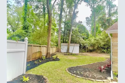 3126 Village Woods Drive, Houston, TX 77339 - Photo 23