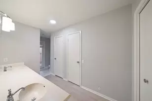 84 S April Wind Dr S, Conroe, TX 77356 - Photo 5