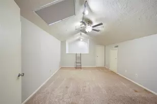 84 S April Wind Dr S, Conroe, TX 77356 - Photo 35