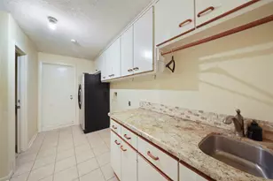 84 S April Wind Dr S, Conroe, TX 77356 - Photo 27