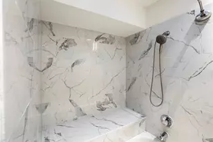 2213 Stanford St, Houston, TX 77006 - Photo 19