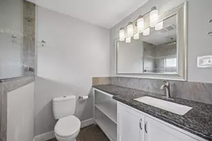 1729 Bayram Dr, Houston, TX 77055 - Photo 11