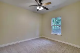 1112 Holly Springs Dr, Huntsville, TX 77320 - Photo 21