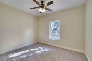 1112 Holly Springs Dr, Huntsville, TX 77320 - Photo 19