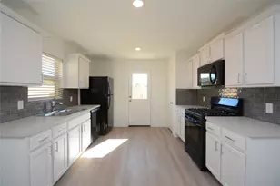 1319 Winding Willow Dr, Pinehurst, TX 77362 - Photo 5