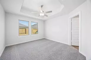 5311 Basquiat Dr, Houston, TX 77048 - Photo 13