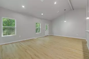 2355 Pecan St, Beaumont, TX 77701 - Photo 11