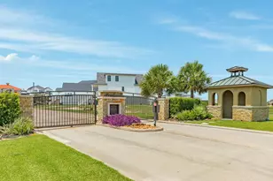 714 Vista Bella, Galveston, TX 77554 - Photo 41
