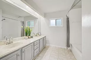8527 Lake Crystal Dr, Houston, TX 77095 - Photo 17