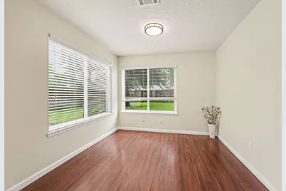 8527 Lake Crystal Drive, Houston, TX 77095 - Photo 9