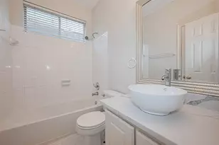 10210 Squirehill Ct, Houston, TX 77070 - Photo 11